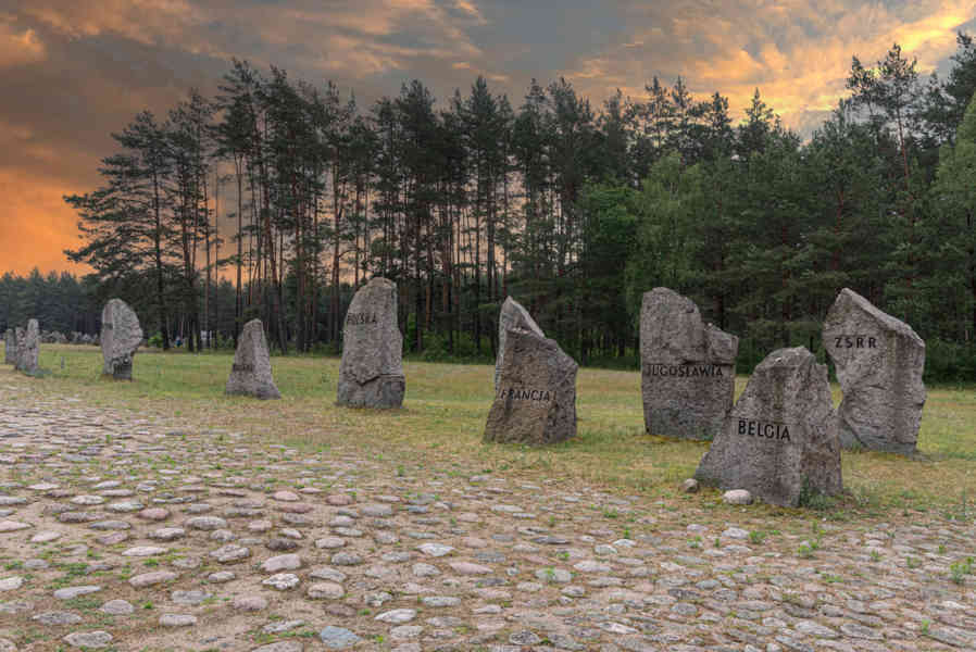Polonia - Treblinka 15 - Treblinka I - campo de trabajo forzoso  - Memorial.jpg